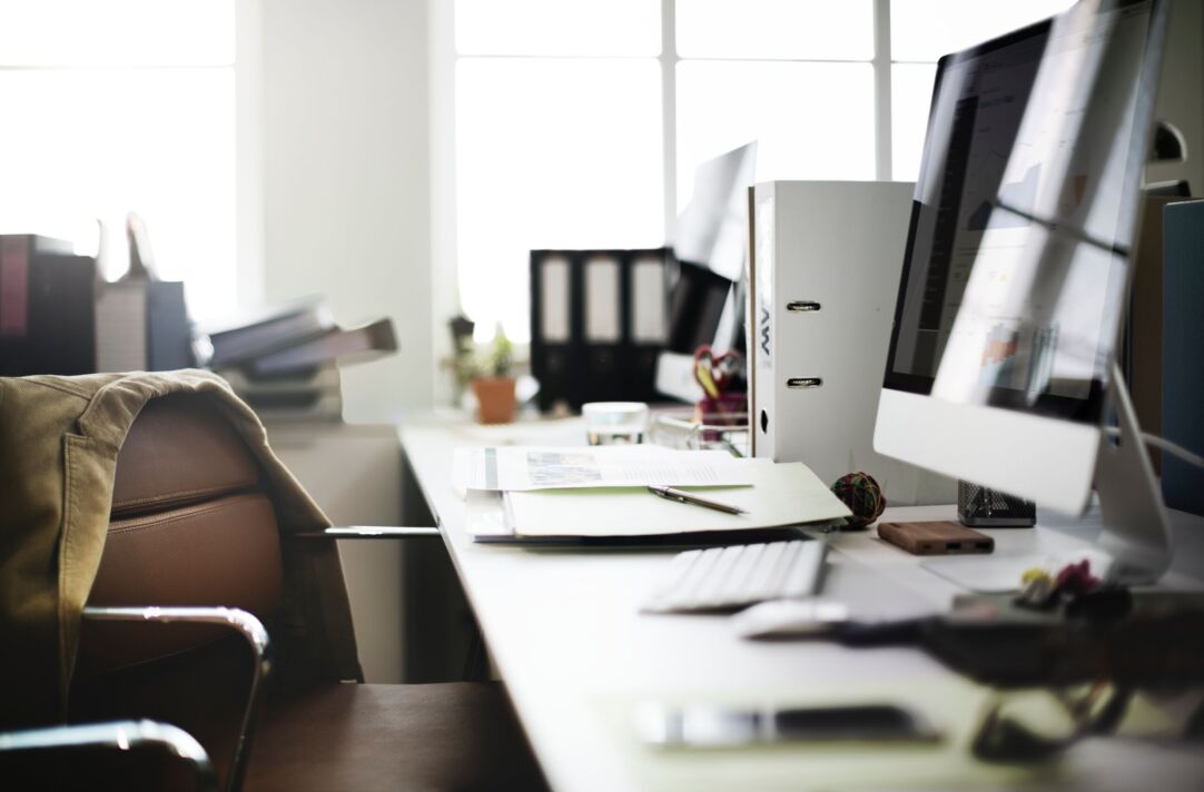 access-chair-communication-1329066